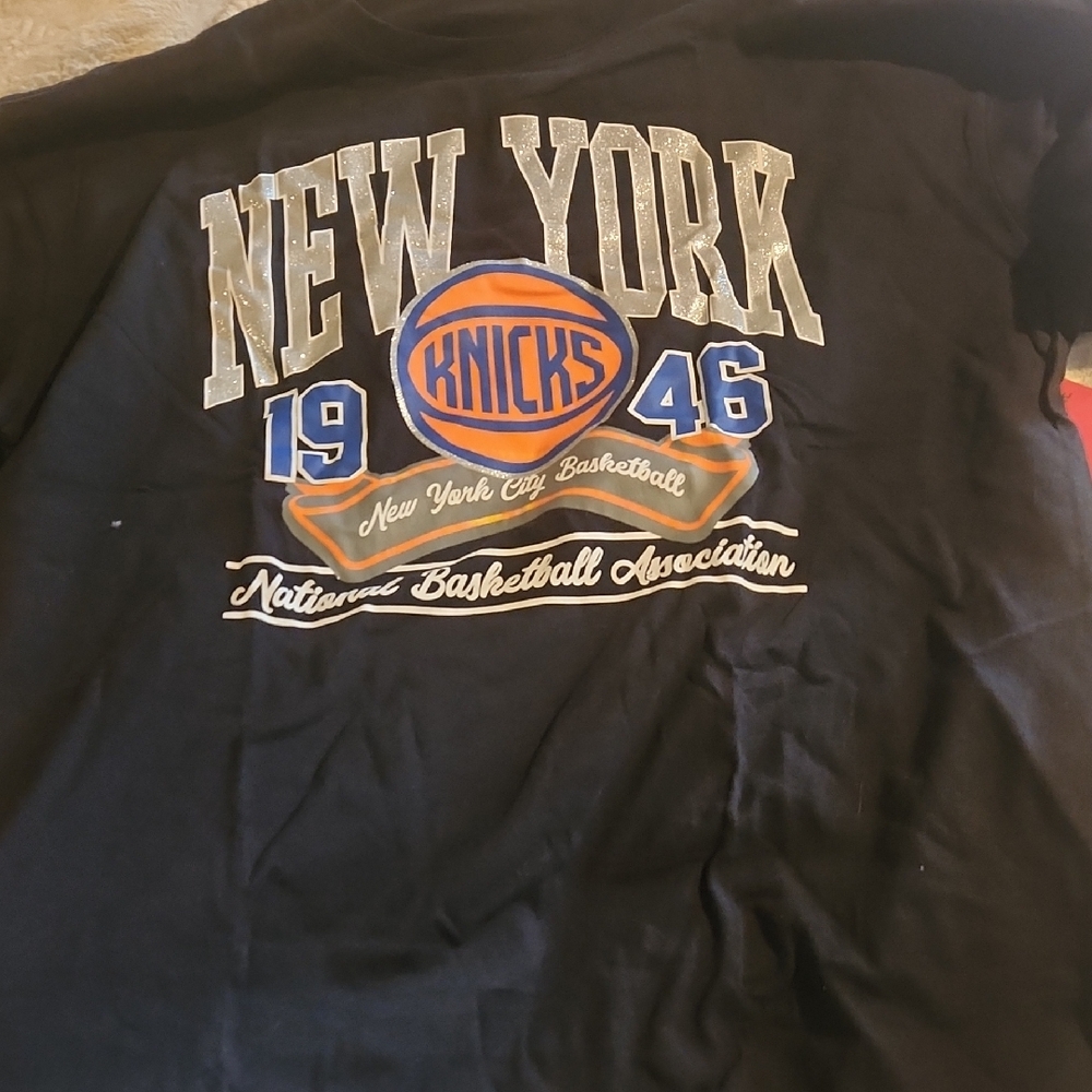 Forever 21 Black New York Knicks Tee